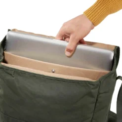 Fjallraven Greenland Shoulder Bag - Deep Forest 10 Fjallraven Greenland Shoulder Bag - Deep Forest -Outdoor Equipment Sales Shop Laptop